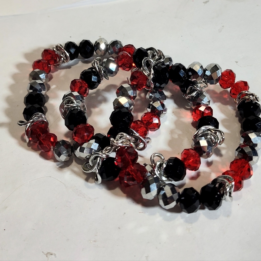 Red and Black Beaded Stretch Bracelet 3 Pcs Set Nwot